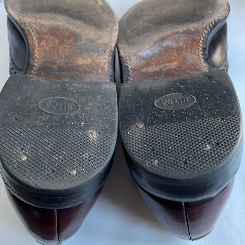 Allen Edmonds questions leave